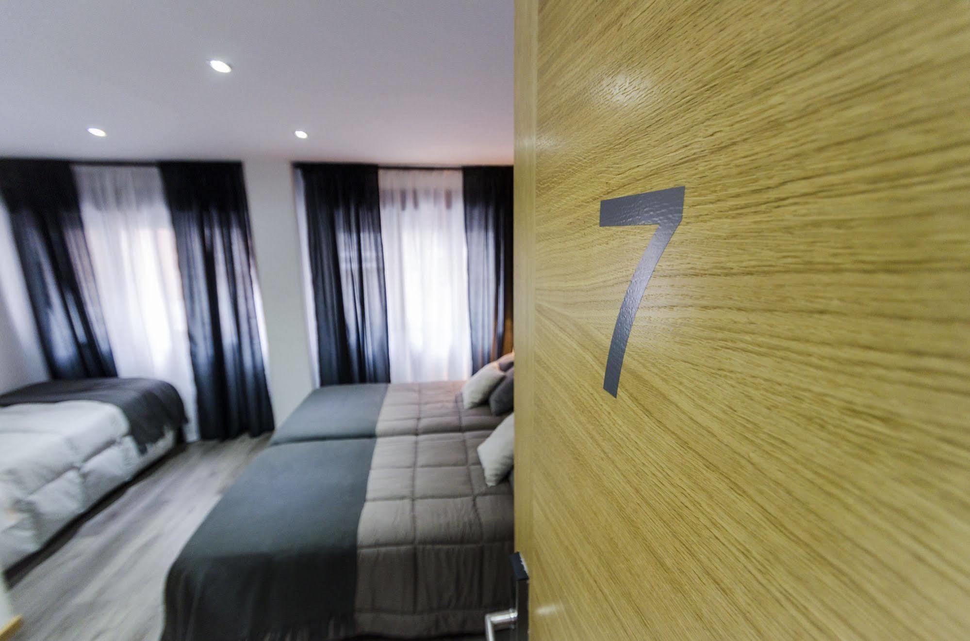 Hostal Libertad Gijon Exterior photo